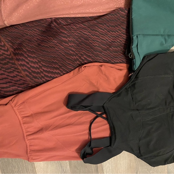 Lululemon bundle - Picture 5 of 6